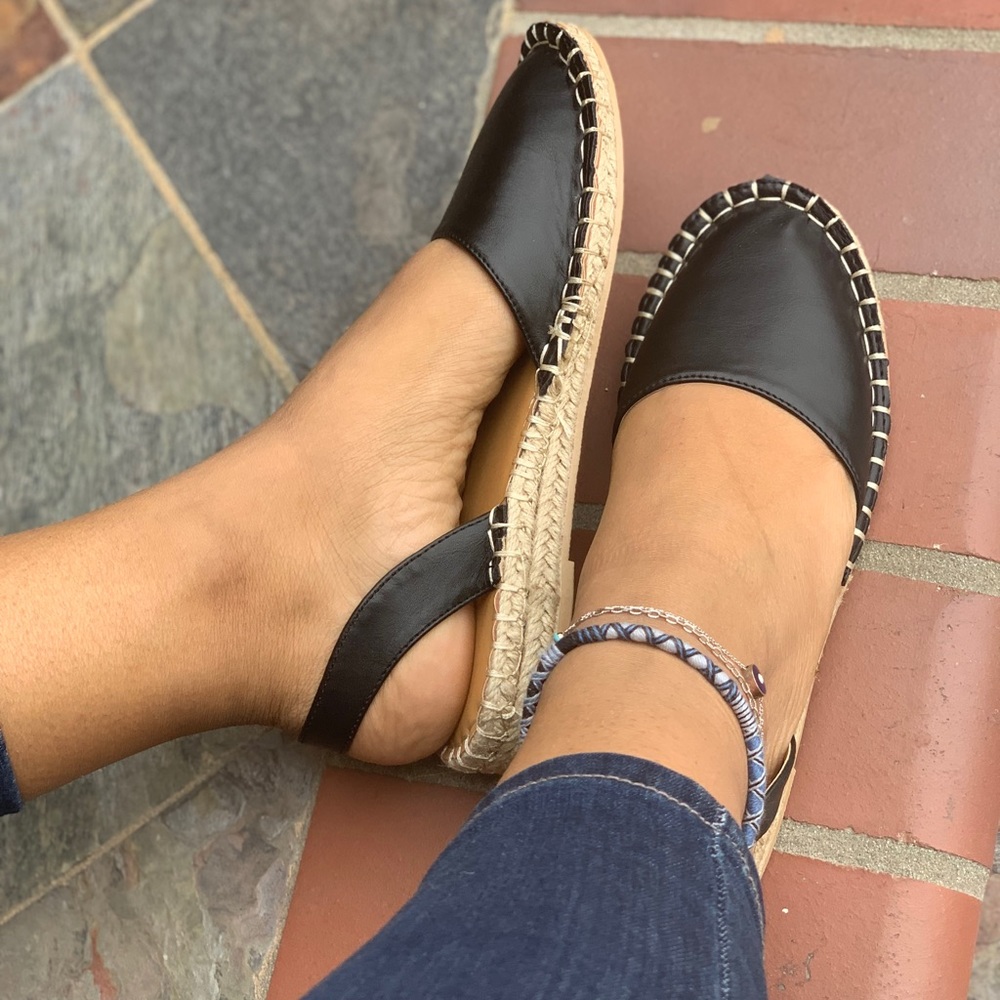 NEW**Ladies round toe flat espadrille mules. Black - Picture 4 of 6